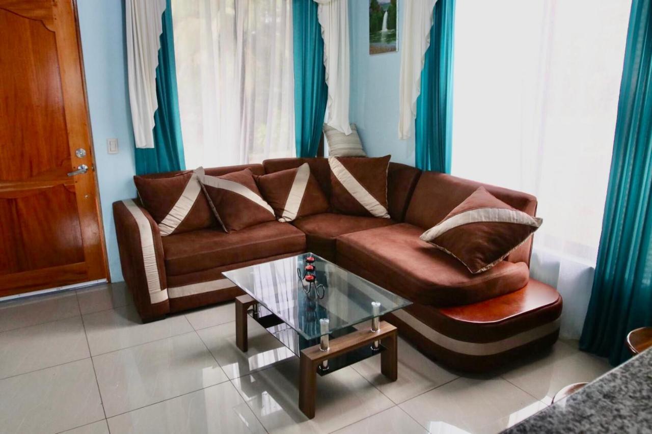 Las Pavitas Cottages La Fortuna Екстер'єр фото