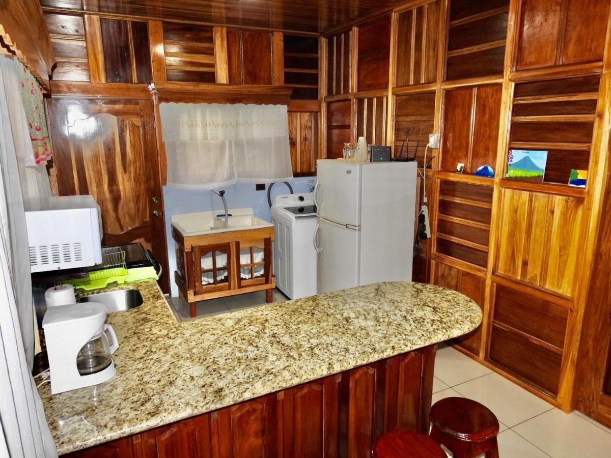 Las Pavitas Cottages La Fortuna Екстер'єр фото