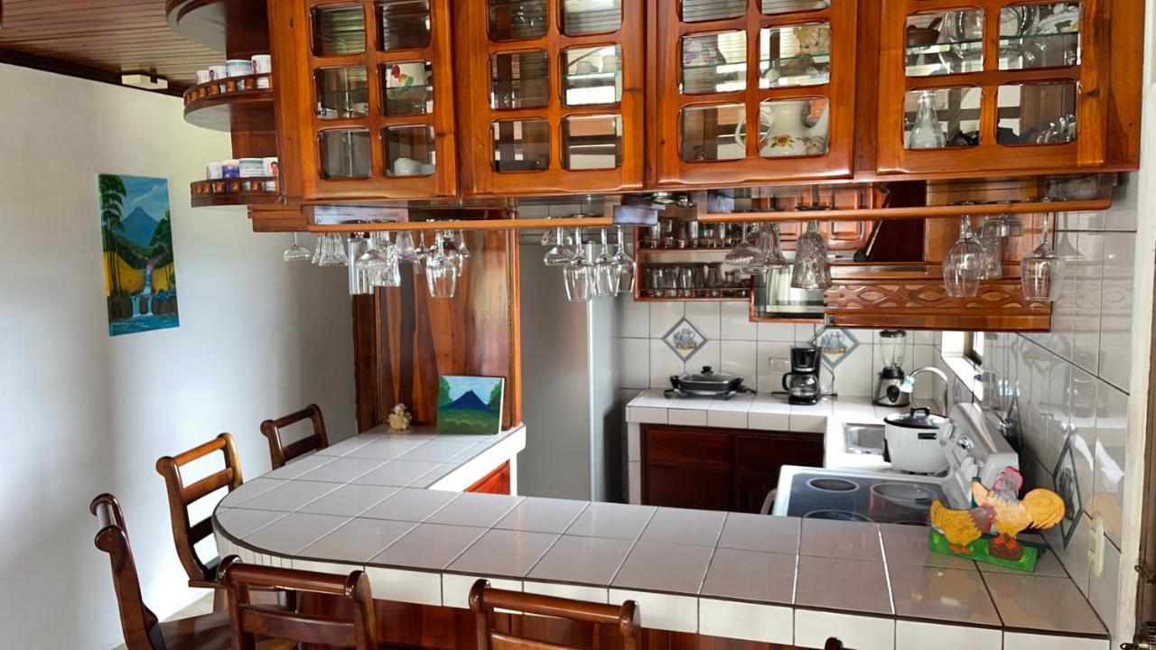 Las Pavitas Cottages La Fortuna Екстер'єр фото