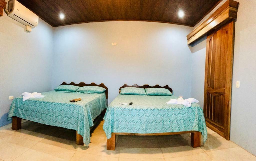 Las Pavitas Cottages La Fortuna Екстер'єр фото